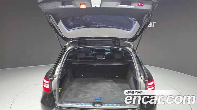 Mercedes-Benz GLC-Class GLC220 d 4MATIC