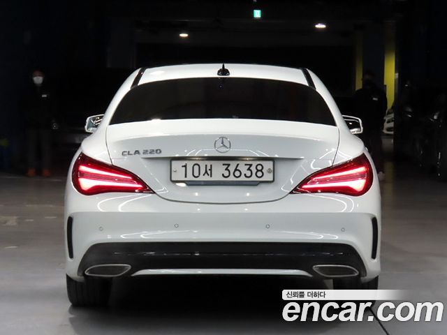 Mercedes-Benz CLA-Class CLA220 AMG Line