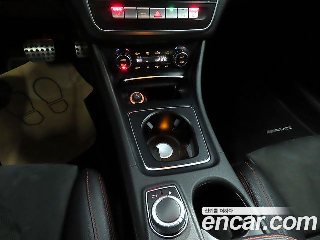Mercedes-Benz CLA-Class CLA220 AMG Line