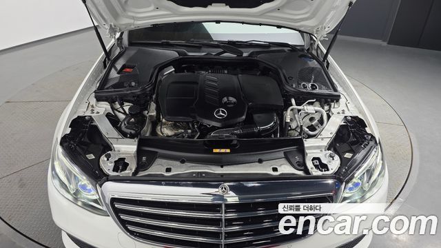 Mercedes-Benz E-Class E220d 4MATIC Exclusive