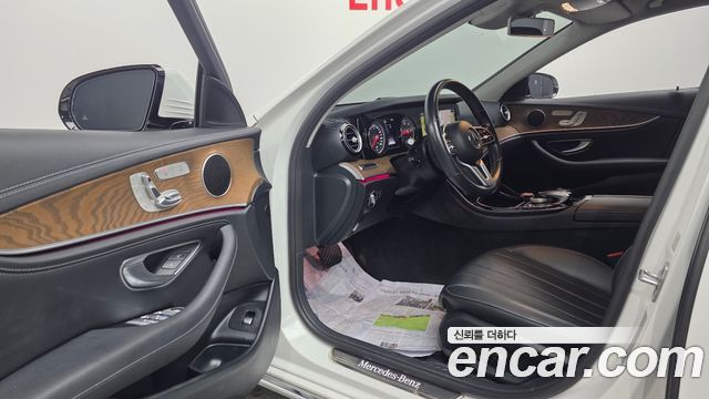 Mercedes-Benz E-Class E220d 4MATIC Exclusive