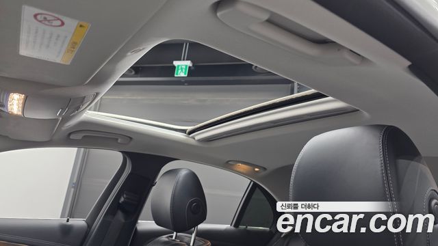 Mercedes-Benz E-Class E220d 4MATIC Exclusive