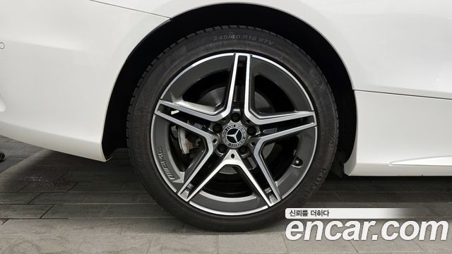 Mercedes-Benz C-Class C200 Coupe