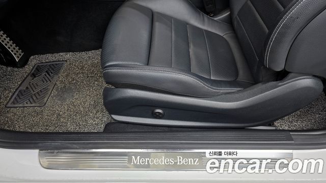 Mercedes-Benz C-Class C200 Coupe