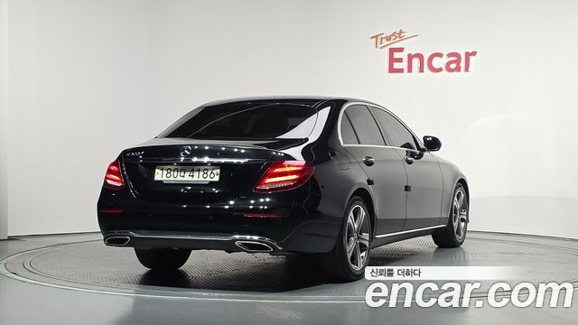 Mercedes-Benz E-Class E300 Avantgarde