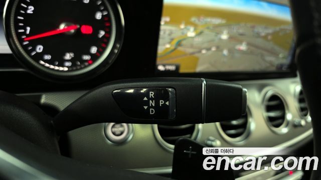Mercedes-Benz E-Class E300 Avantgarde