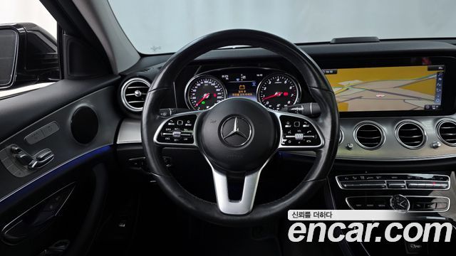 Mercedes-Benz E-Class E300 Avantgarde
