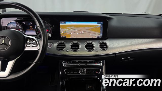 Mercedes-Benz E-Class E300 Avantgarde