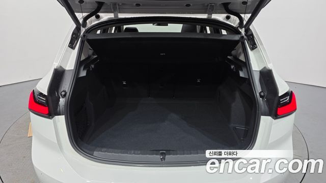 BMW 2-Series 220i Luxury