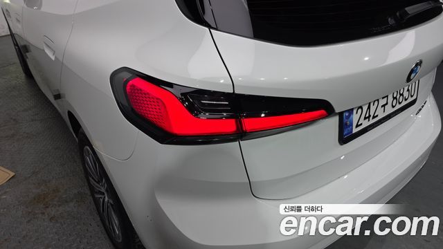 BMW 2-Series 220i Luxury
