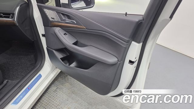 BMW 2-Series 220i Luxury