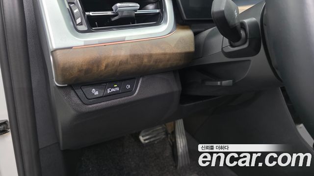 BMW 2-Series 220i Luxury