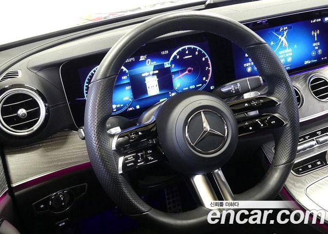 Mercedes-Benz E-Class E350 4MATIC AMG Line