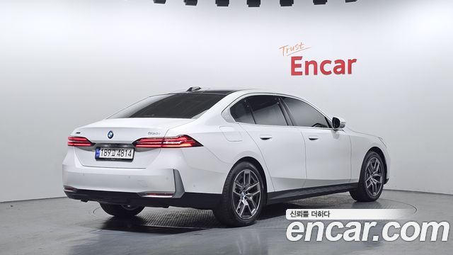 BMW 5-Series 530i xDrive
