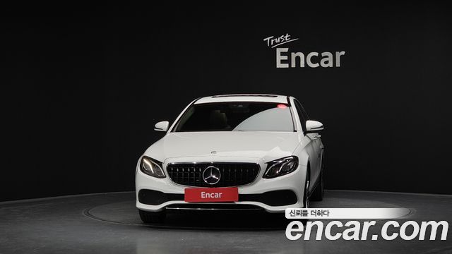 Mercedes-Benz E-Class E300 Avantgarde
