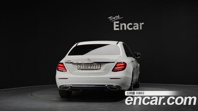 Mercedes-Benz E-Class E300 Avantgarde