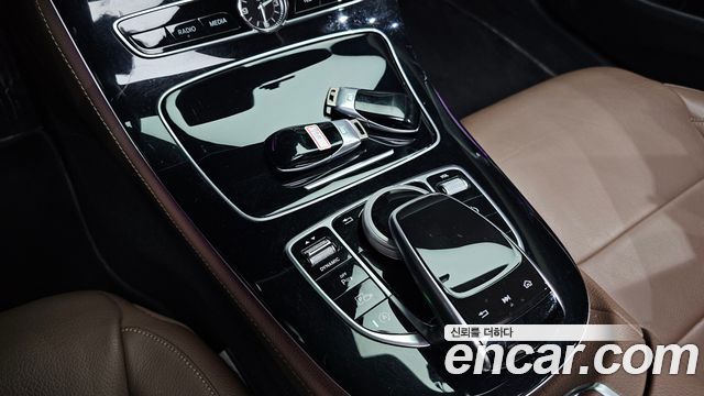 Mercedes-Benz E-Class E300 Avantgarde