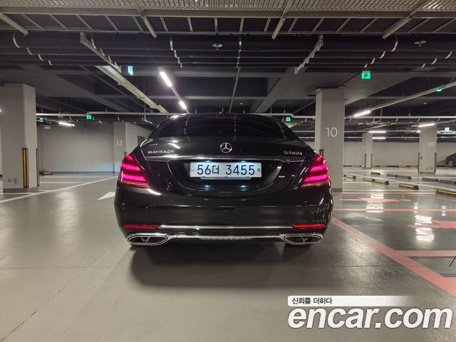 Mercedes-Benz S-Class Maybach S560 4MATIC