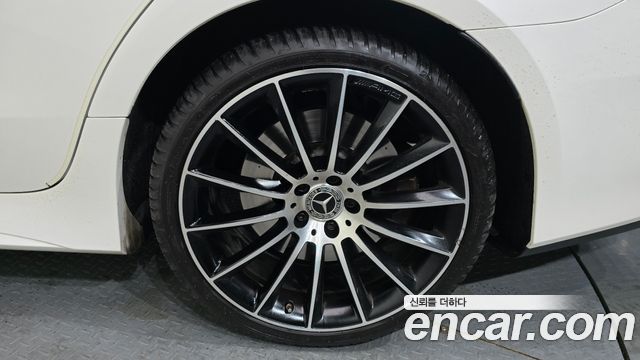 Mercedes-Benz CLS-Class CLS450 4MATIC AMG Line