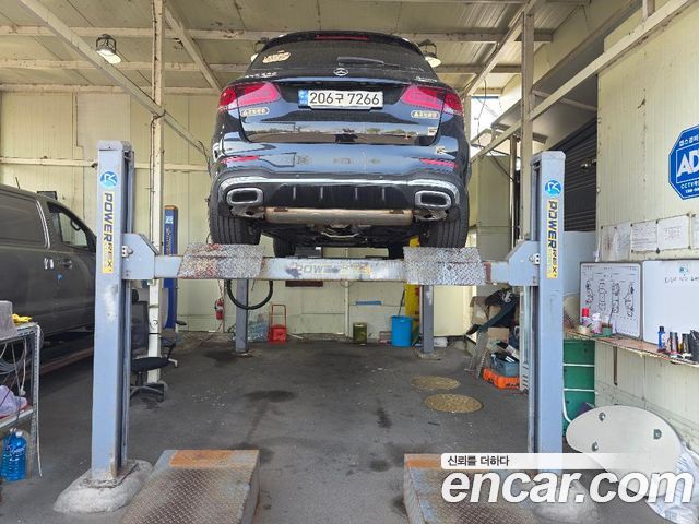 Mercedes-Benz GLC-Class GLC300 4MATIC