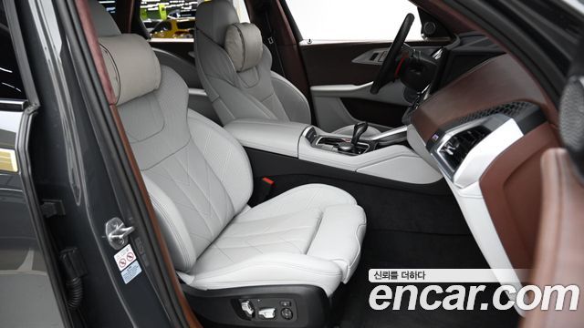BMW XM 4.4