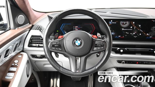 BMW XM 4.4