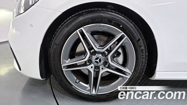 Mercedes-Benz E-Class E250 AMG Line