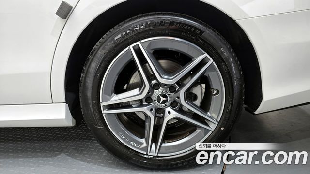 Mercedes-Benz E-Class E250 AMG Line