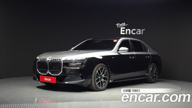 BMW 7-Series 740i sDrive M Sport