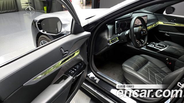 BMW 7-Series 740i sDrive M Sport