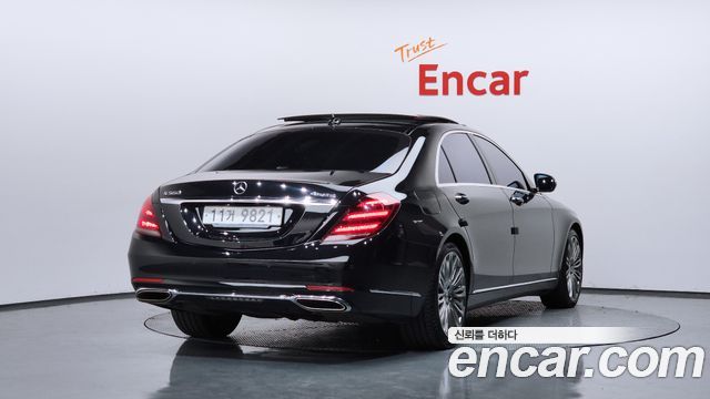 Mercedes-Benz S-Class S560L 4MATIC