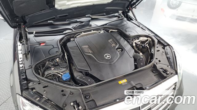 Mercedes-Benz S-Class S560L 4MATIC