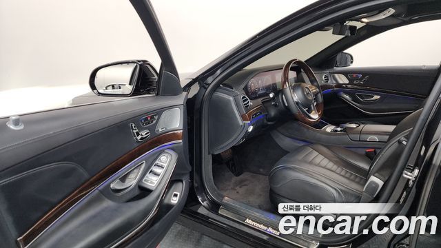 Mercedes-Benz S-Class S560L 4MATIC