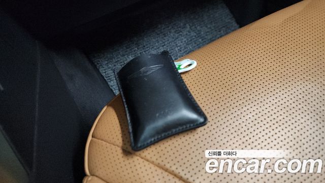 Land Rover Discovery 3.0 TD6 HSE Luxury