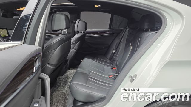 BMW 5-Series 520i M Sport
