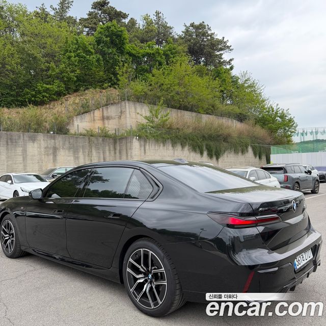 BMW 7-Series 740d xDrive M Sport