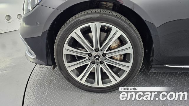 Mercedes-Benz E-Class E450 4MATIC Exclusive
