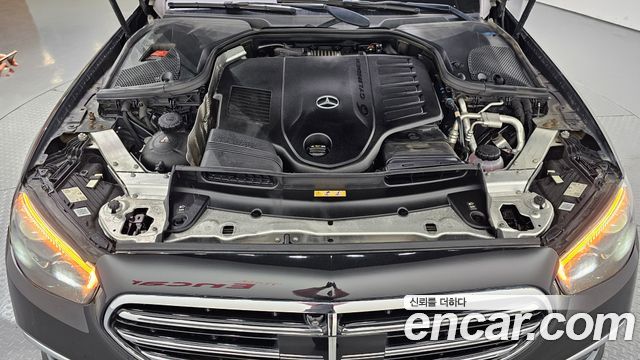 Mercedes-Benz E-Class E450 4MATIC Exclusive