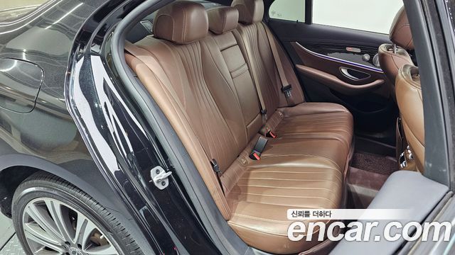 Mercedes-Benz E-Class E450 4MATIC Exclusive