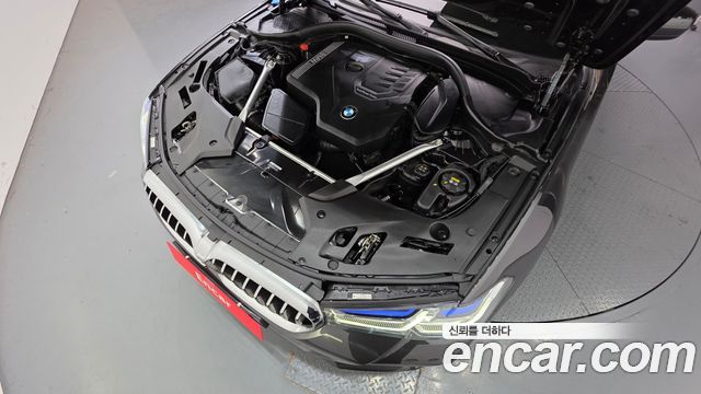 BMW 5-Series 530i M Sport Package