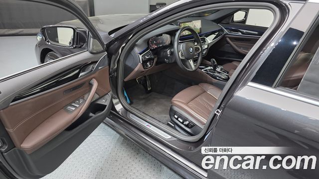 BMW 5-Series 530i M Sport Package