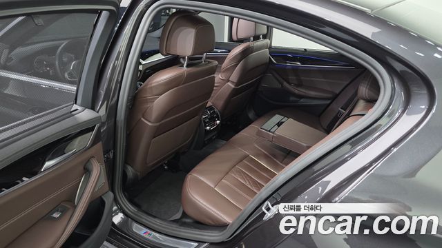 BMW 5-Series 530i M Sport Package