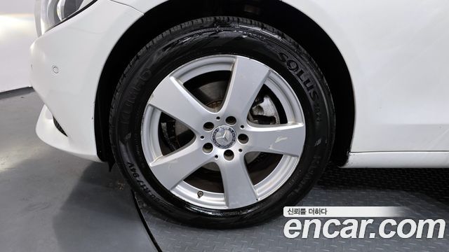 Mercedes-Benz C-Class C200