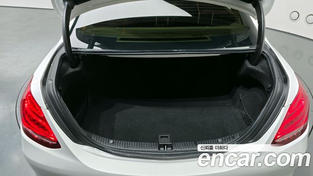 Mercedes-Benz C-Class C200