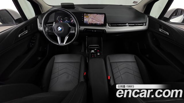 BMW 2-Series 220i Advantage