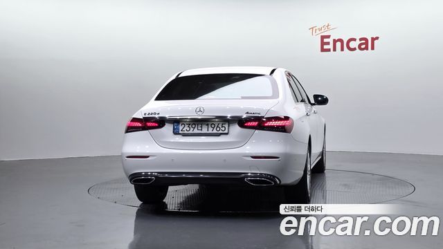 Mercedes-Benz E-Class E220d 4MATIC Exclusive