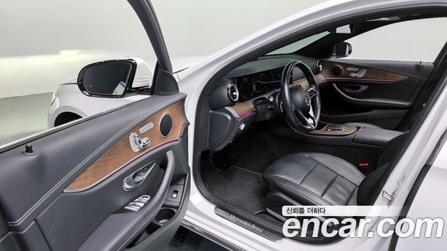 Mercedes-Benz E-Class E220d 4MATIC Exclusive