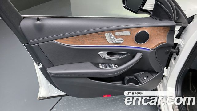 Mercedes-Benz E-Class E220d 4MATIC Exclusive