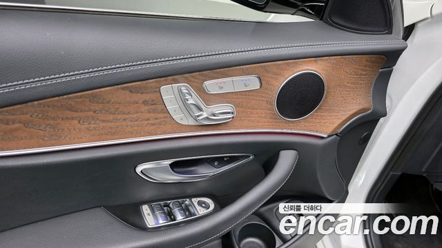 Mercedes-Benz E-Class E220d 4MATIC Exclusive