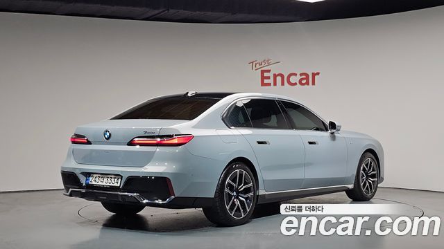 BMW 7-Series 740i sDrive M Sport